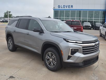 New 2025 Chevrolet Traverse LT