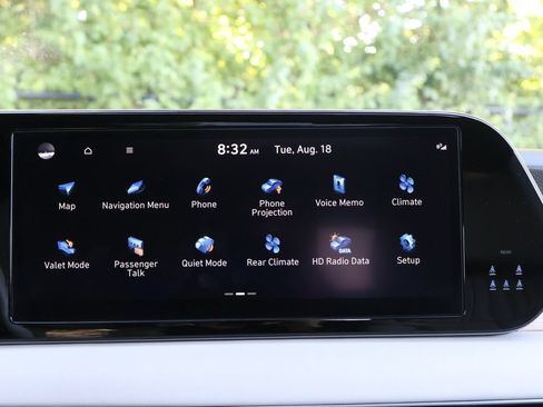 Used 2023 Hyundai Palisade Limited AWD/4WD image 16