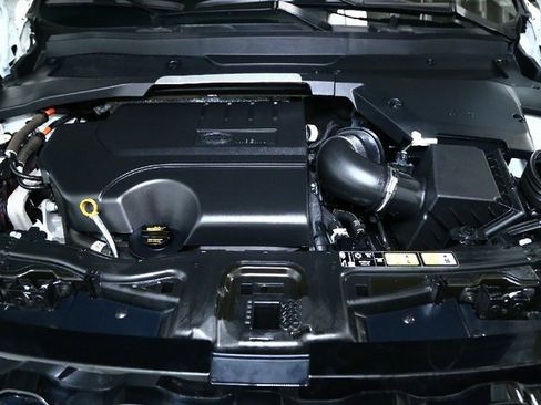 Used 2025 Land Rover Discovery Sport S image 36