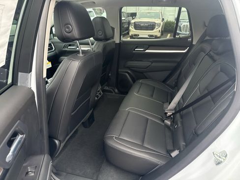 New 2026 GMC Terrain Denali w/ LPO, Floor Liner Package AWD/4WD image 23