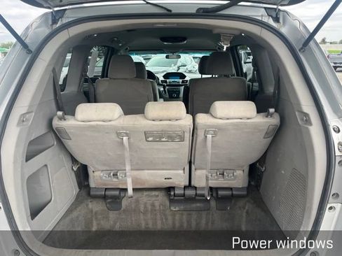 Used 2011 Honda Odyssey EX image 16