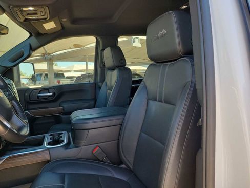 Used 2023 Chevrolet Silverado 3500 High Country image 11