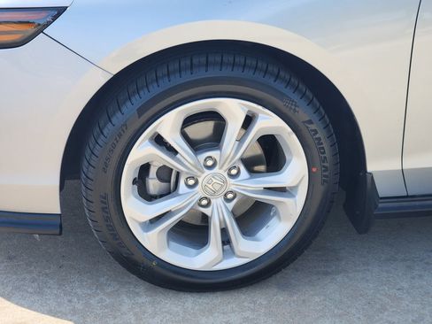 Used 2024 Honda Accord LX image 11