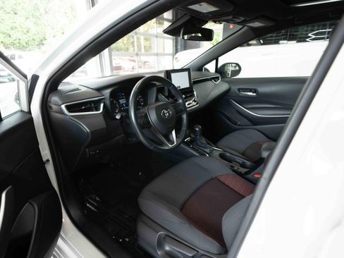 Used 2024 Toyota Corolla SE w/ SE Premium Package FWD image 8