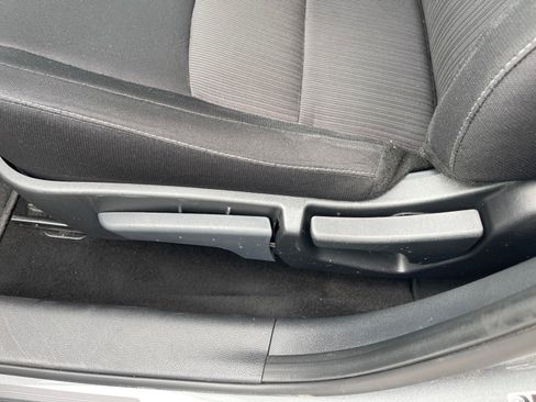 Used 2024 Nissan Sentra SV FWD image 9