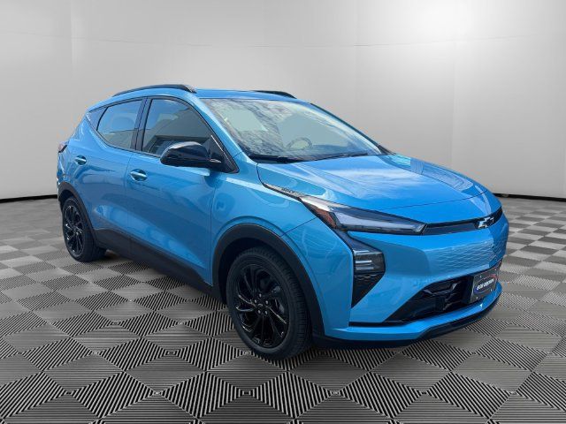 Certified 2027 Chevrolet Bolt RS w/ Technology Package FWD image 7