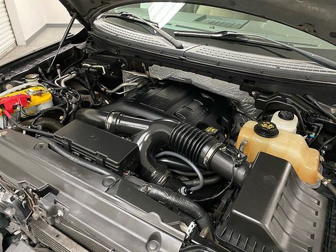 Used 2013 Ford F150 XLT w/ XLT Chrome Pkg image 17