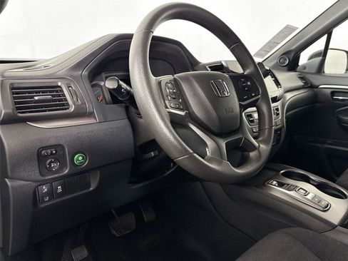 Used 2022 Honda Pilot Sport image 4