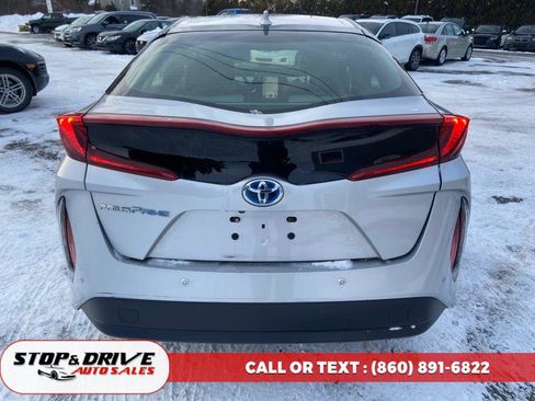 Used 2018 Toyota Prius Prime Advanced image 4