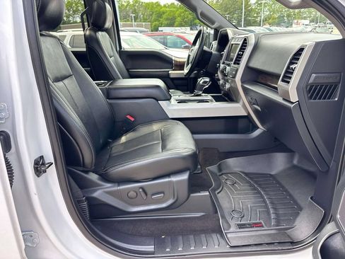 Used 2020 Ford F150 Lariat w/ Equipment Group 502A Luxury AWD/4WD image 18