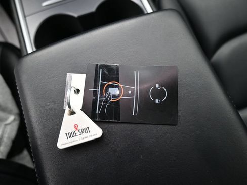 Used 2023 Tesla Model 3 Standard Range RWD image 19