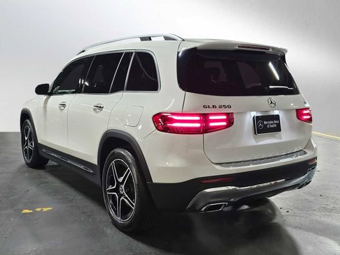 New 2026 Mercedes-Benz GLB 250 4MATIC image 5