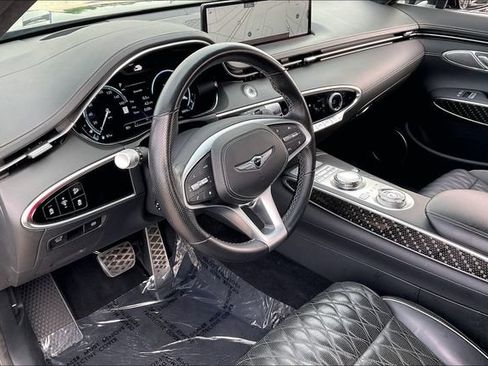 Used 2023 Genesis GV70 3.5T Sport w/ Sport Prestige Package AWD/4WD image 13