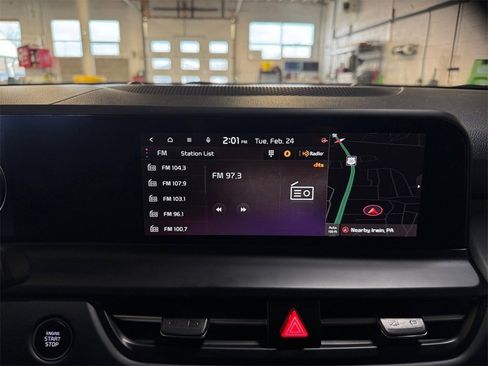 Certified 2025 Kia Seltos SX image 17