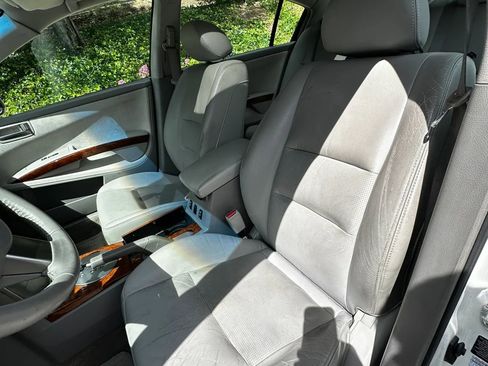 Used 2004 Nissan Maxima 3.5 SL w/ Driver Preferred Pkg image 15