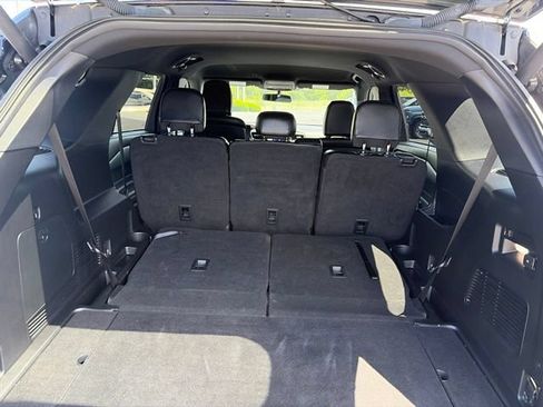 Used 2020 Ford Explorer XLT w/ Equipment Group 202A AWD/4WD image 12