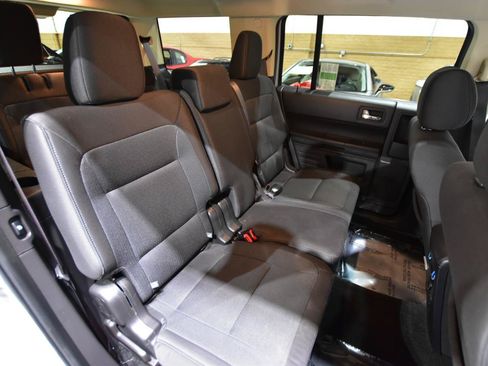 Used 2019 Ford Flex SE FWD image 33