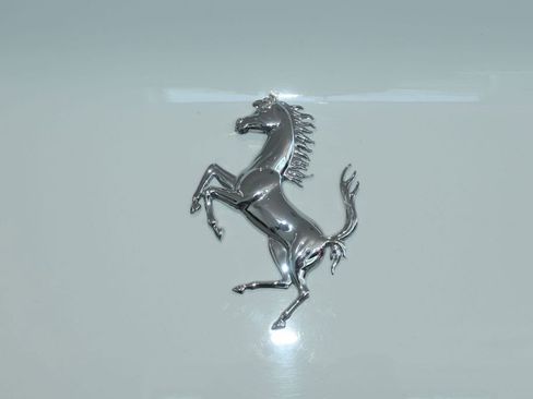 Used 2020 Ferrari Portofino RWD image 29