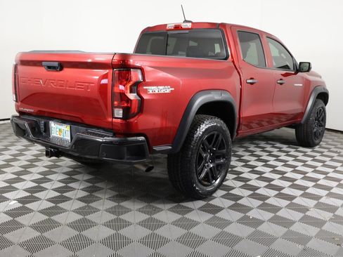 Used 2024 Chevrolet Colorado Trail Boss w/ Technology Package image 5