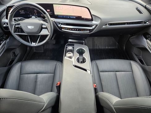 Certified 2025 Cadillac Lyriq Luxury image 13