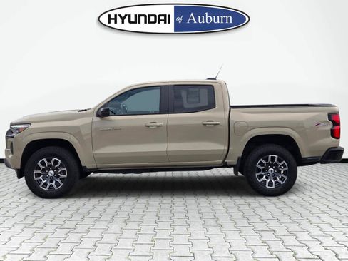 Used 2023 Chevrolet Colorado Z71 w/ Z71 Convenience Package 2 AWD/4WD image 12