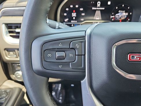 Certified 2023 GMC Yukon SLT AWD/4WD image 22