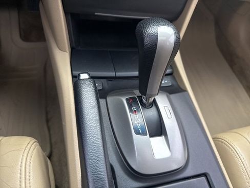 Used 2009 Honda Accord EX-L image 29