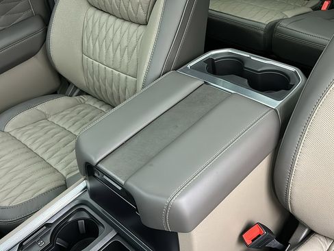 Used 2026 Ford F450 Platinum w/ Platinum Plus Package image 27