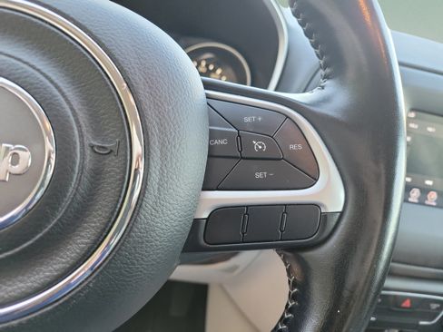 Used 2021 Jeep Compass Latitude FWD image 25