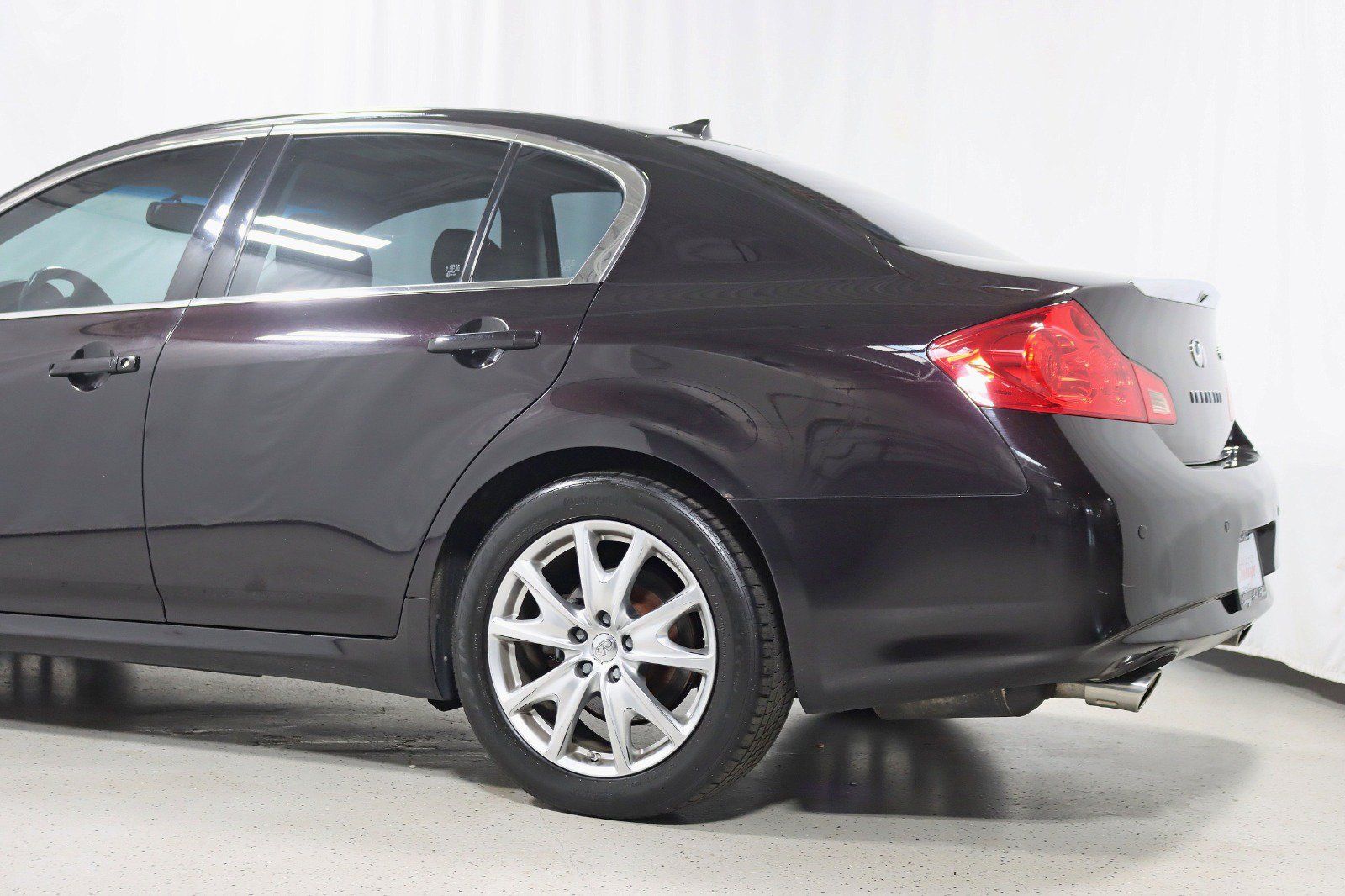 Used 2012 INFINITI G37 x Sedan w/ Premium Pkg AWD/4WD image 10