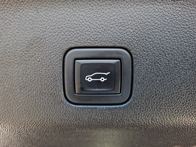 Certified 2023 GMC Yukon Denali AWD/4WD image 32