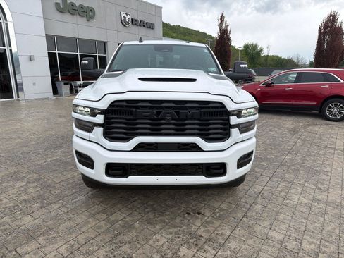 New 2026 RAM 2500 Tradesman AWD/4WD image 3