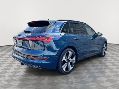 Used 2022 Audi e-tron Premium Plus w/ Premium Plus Package image 5