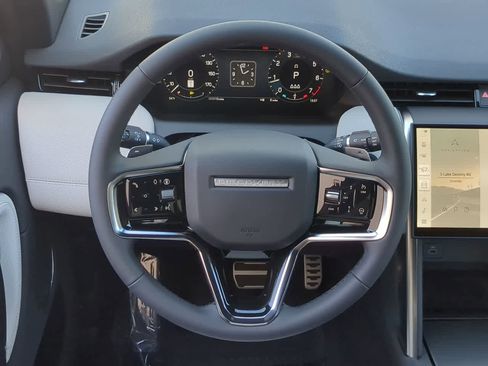 New 2026 Land Rover Discovery Sport Landmark image 24