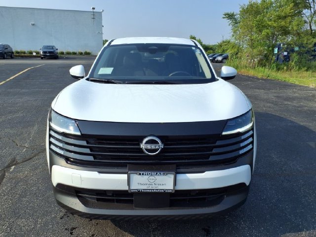 Used 2025 Nissan Kicks SV AWD/4WD image 8