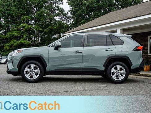Used 2021 Toyota RAV4 XLE FWD image 15