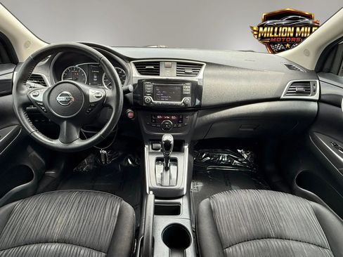 Used 2018 Nissan Sentra SV FWD image 3