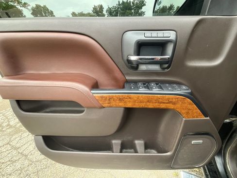 Used 2017 Chevrolet Silverado 1500 High Country AWD/4WD image 21