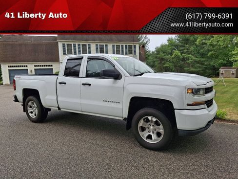 Used 2017 Chevrolet Silverado 1500 Custom w/ Custom Convenience Package AWD/4WD image 1