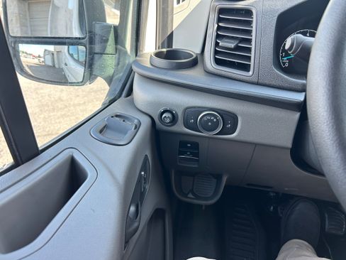 New 2025 Ford Transit 350 350 Low Roof image 30