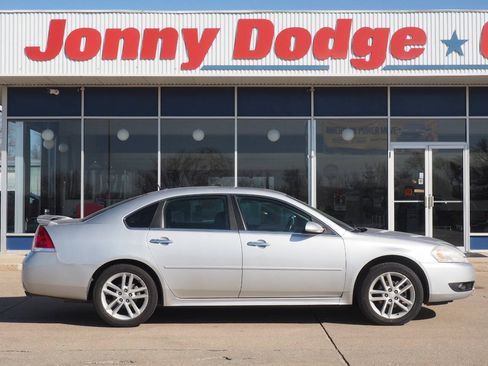 Used 2013 Chevrolet Impala LTZ FWD image 1