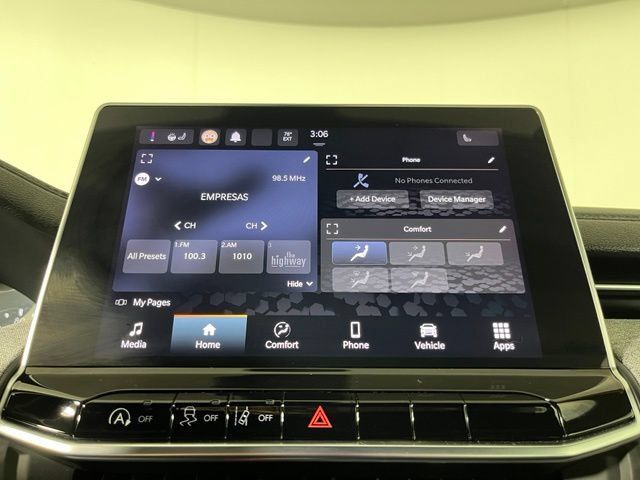 Used 2023 Jeep Compass Latitude AWD/4WD image 28