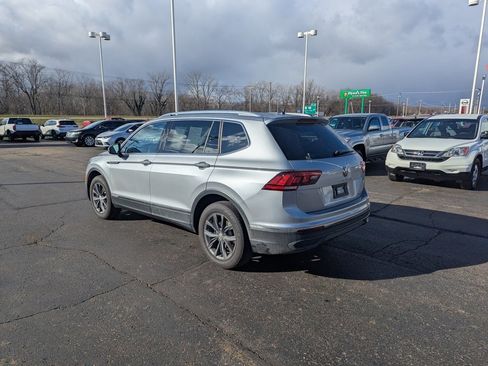 Used 2022 Volkswagen Tiguan SE image 5