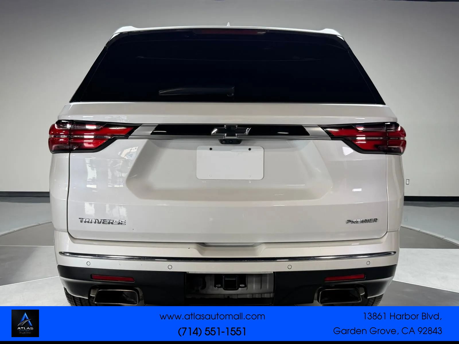 Used 2022 Chevrolet Traverse Premier w/ LPO, Floor Liner Package FWD image 5