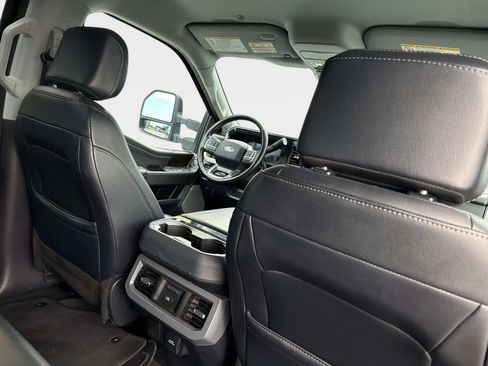 Used 2024 Ford F250 Lariat image 31