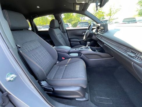 Certified 2025 Honda HR-V Sport image 32