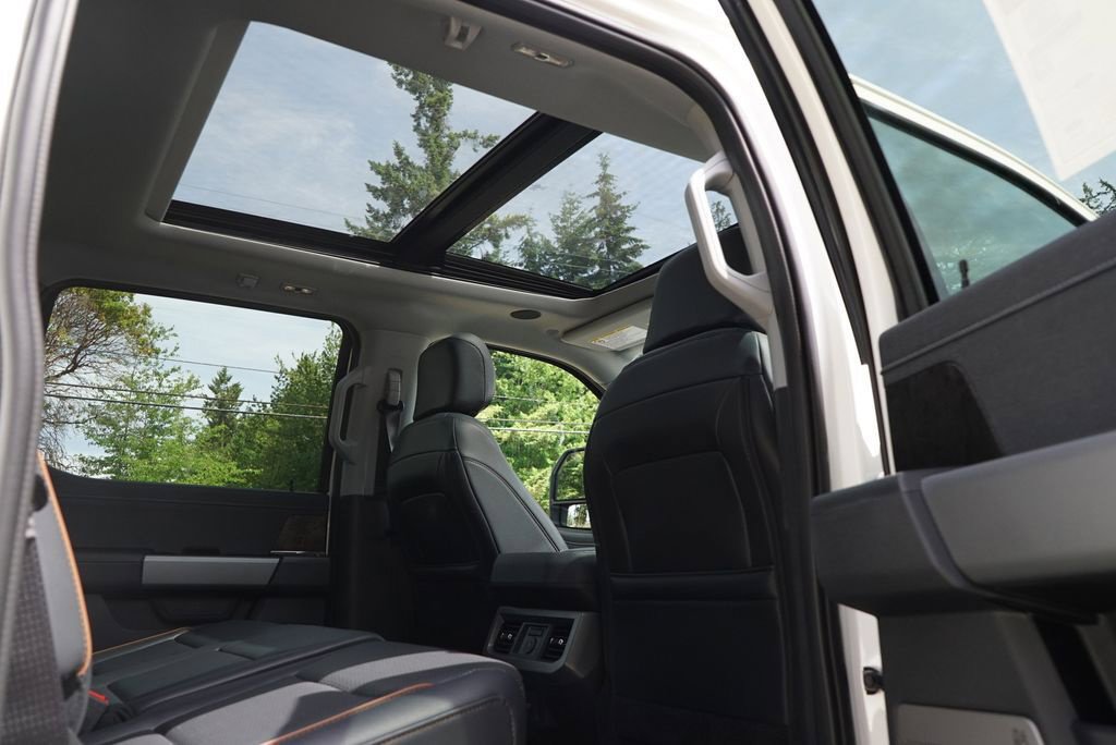 New 2026 Ford F350 Lariat w/ Black Appearance Package AWD/4WD image 24