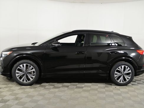 Used 2025 Audi Q4 e-tron Premium Plus w/ Premium Plus image 2