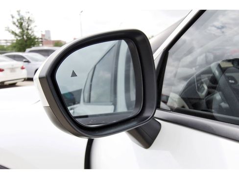 Used 2024 Nissan Rogue SV FWD image 10