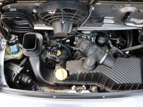 Used 2002 Porsche 911 Carrera image 39